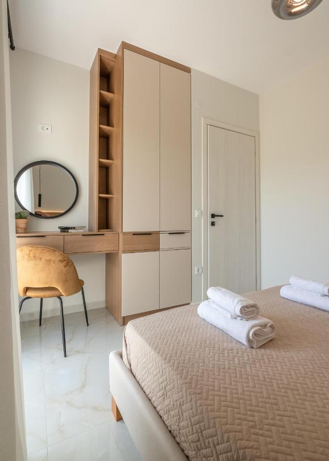 Villenia Luxury Apartments Kíssamos Esterno foto